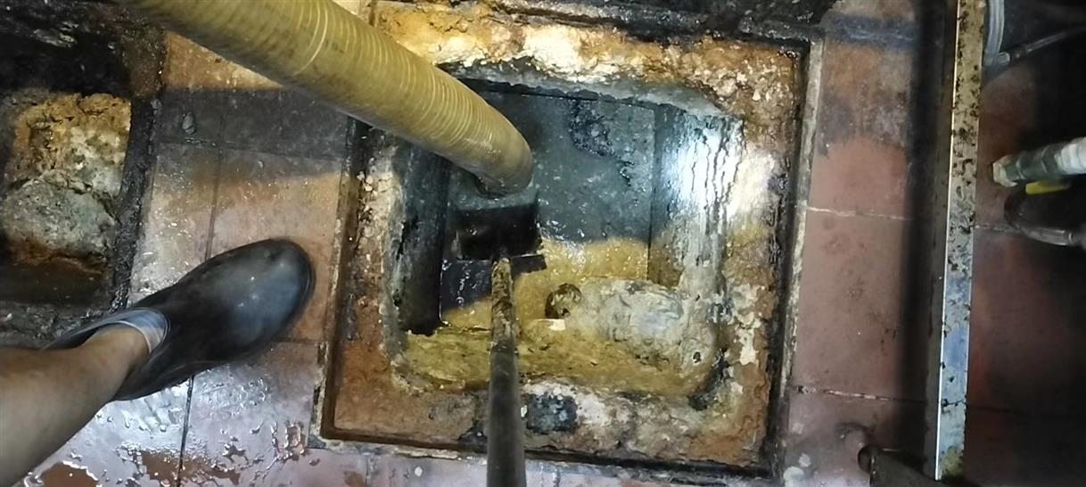 青浦化油池清理-污水池清掏